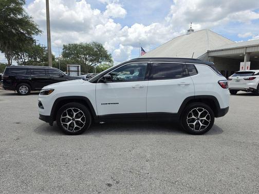 Bright White Clearcoat 2025 Jeep Compass Limited