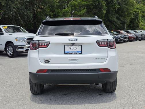 Bright White Clearcoat 2025 Jeep Compass Limited