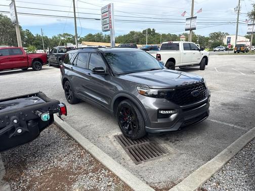 Gray Metallic 2021 Ford Explorer ST