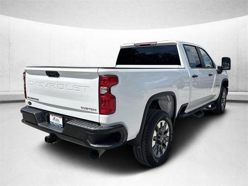 2024 Chevrolet Silverado 2500 Custom