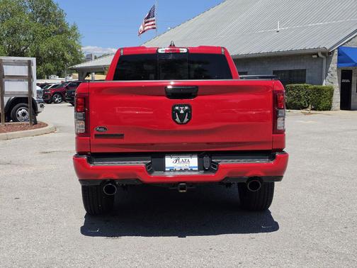 Flame Red Clearcoat 2024 RAM 1500 Big Horn/Lone Star