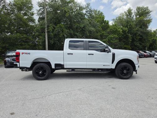 Oxford White 2025 Ford F-350 XL