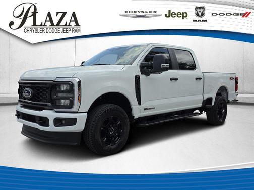 Oxford White 2025 Ford F-350 XL