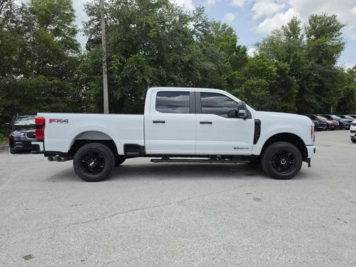 Oxford White 2025 Ford F-350