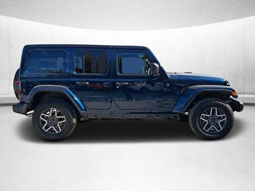 2025 Jeep Wrangler 4-Door Sahara 4x4