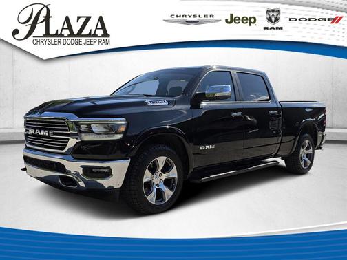 Diamond Black Crystal Pearlcoat 2021 RAM 1500 Laramie
