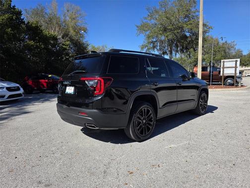 2023 GMC Acadia FWD SLT