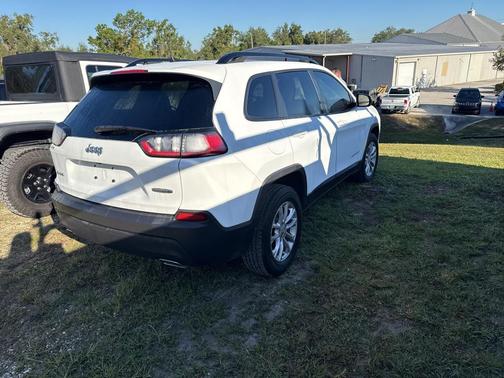 2022 Jeep Cherokee Latitude Lux