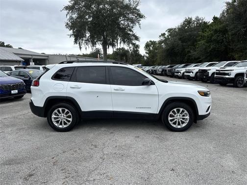 2022 Jeep Cherokee Latitude Lux