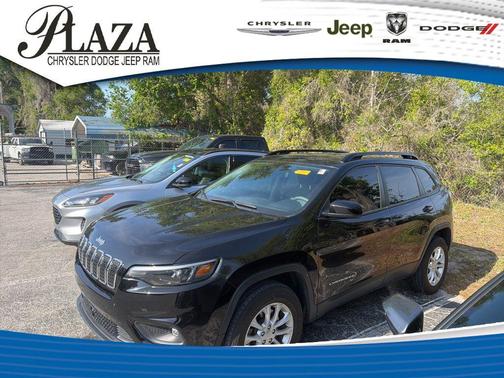 Diamond Black Crystal Pearlcoat 2022 Jeep Cherokee Latitude Lux
