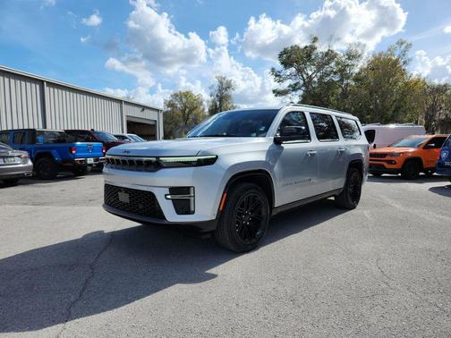2026 Jeep Grand Wagoneer L Limited Reserve 4x4