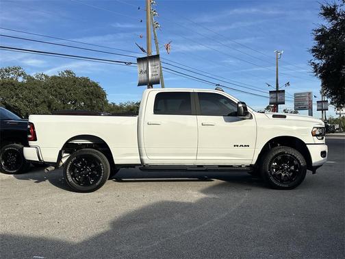 2024 RAM 2500 Big Horn Crew Cab 4x4 6'4' Box