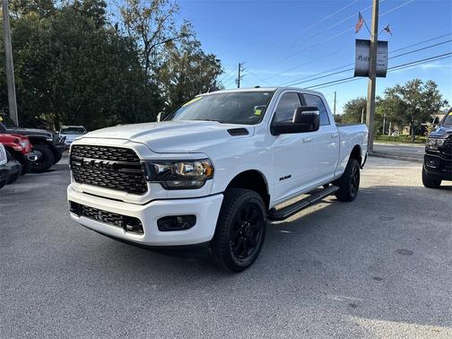 2024 RAM 2500 Big Horn Crew Cab 4x4 6'4' Box