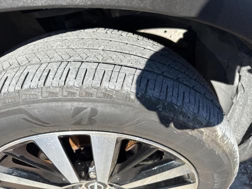 2023 Nissan Pathfinder Platinum FWD