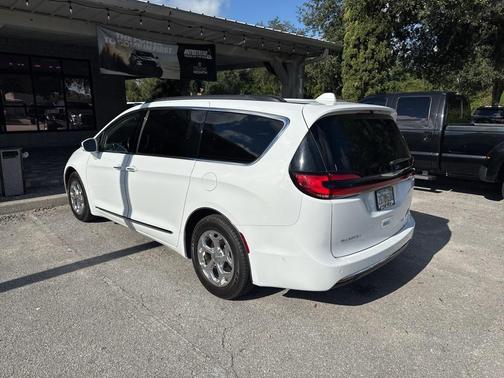2022 Chrysler Pacifica Limited