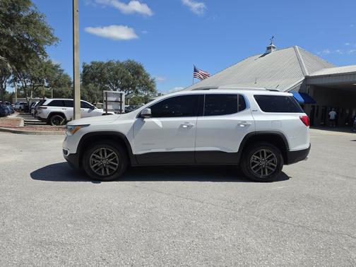 White Frost 2019 GMC Acadia SLT-1