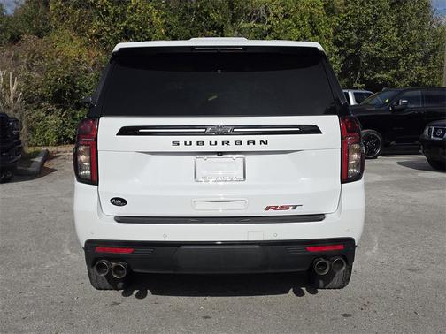 2024 Chevrolet Suburban RST