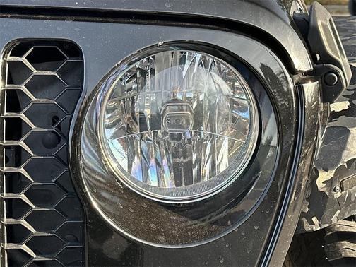 2022 Jeep Gladiator Altitude 4x4