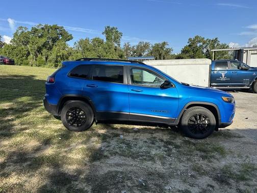 2023 Jeep Cherokee Altitude