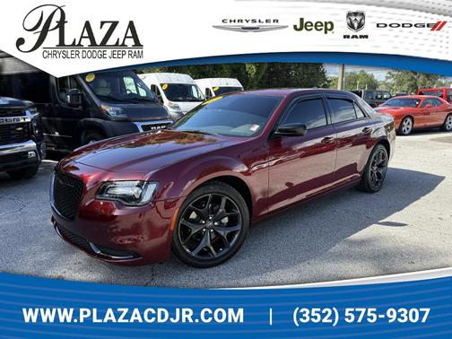 2023 Chrysler 300 Touring