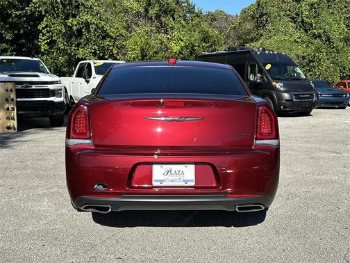 2023 Chrysler 300 Touring