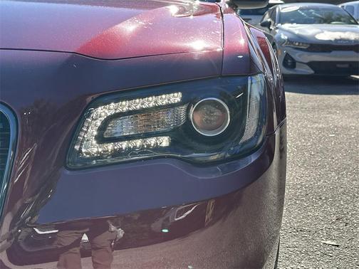 2023 Chrysler 300 Touring