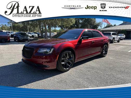 2023 Chrysler 300 Touring