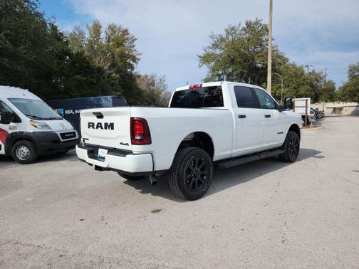 2025 RAM 2500 Big Horn Crew Cab 4x4 6'4' Box