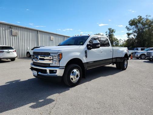 2017 Ford F-350 Lariat