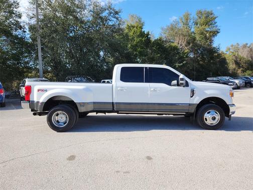 2017 Ford F-350 Lariat