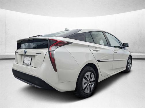 2017 Toyota Prius Four