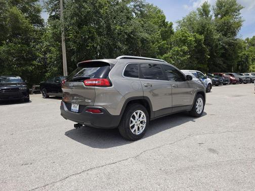 Light Brownstone Pearlcoat 2018 Jeep Cherokee Latitude