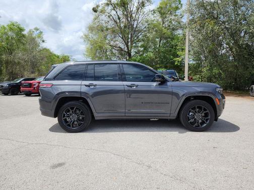 Baltic Gray Metallic Clearcoat 2025 Jeep Grand Cherokee 4xe Anniversary Edition