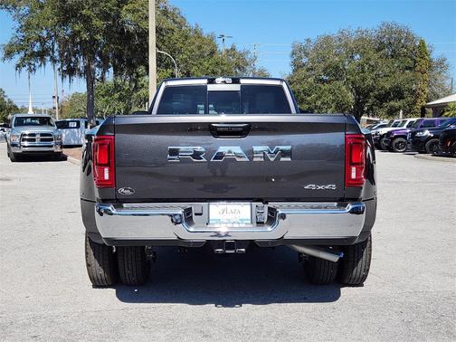 2026 RAM 3500 Tradesman Crew Cab 4x4 8' Box