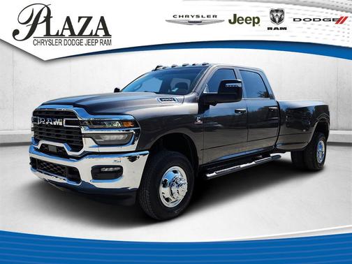2026 RAM 3500 Tradesman Crew Cab 4x4 8' Box