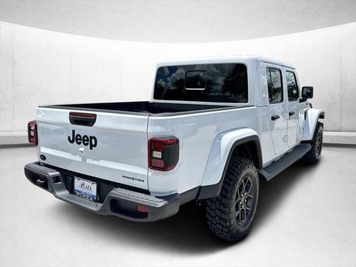 2025 Jeep Gladiator High Tide