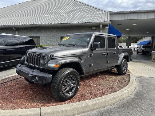 2026 Jeep Gladiator Sport S