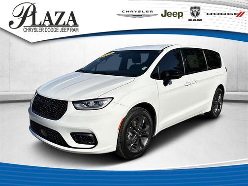 2026 Chrysler Pacifica L