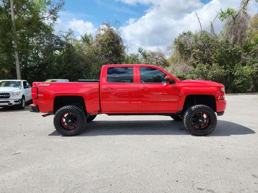 2017 Chevrolet Silverado 1500 2LT