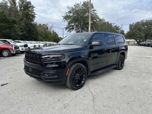 2025 Jeep Wagoneer L Series II Carbide 4x4