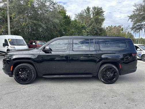 2025 Jeep Wagoneer L Series II Carbide 4x4