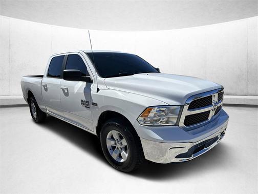 2019 RAM 1500 SLT
