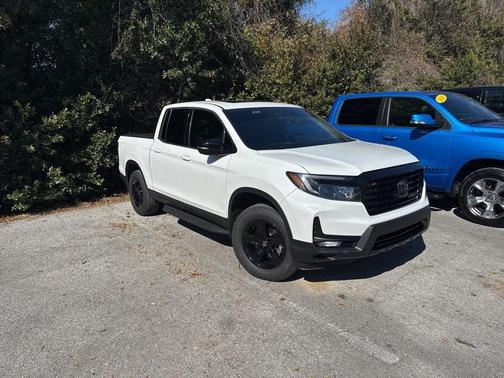 2022 Honda Ridgeline Black