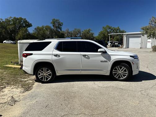 2023 Chevrolet Traverse High Country
