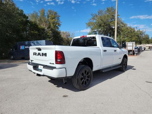 2025 RAM 2500 Big Horn Crew Cab 4x4 6'4' Box