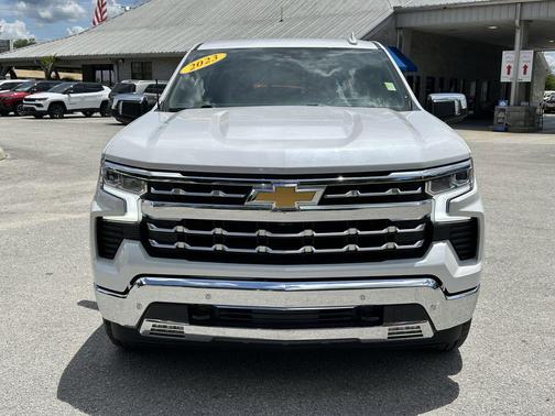 Iridescent Pearl Tricoat 2023 Chevrolet Silverado 1500 LTZ