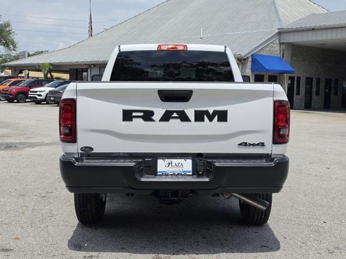 Bright White Clearcoat 2026 RAM 2500 Tradesman Crew Cab 4x4 6'4' Box