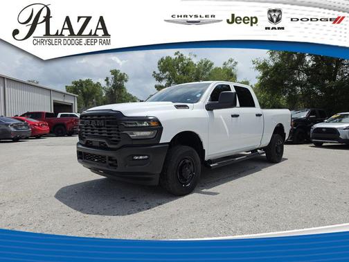 Bright White Clearcoat 2026 RAM 2500 Tradesman Crew Cab 4x4 6'4' Box