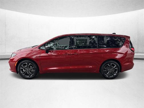 2026 Chrysler Pacifica L