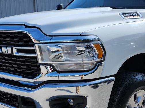 2024 RAM 2500 Big Horn Crew Cab 4x4 6'4' Box